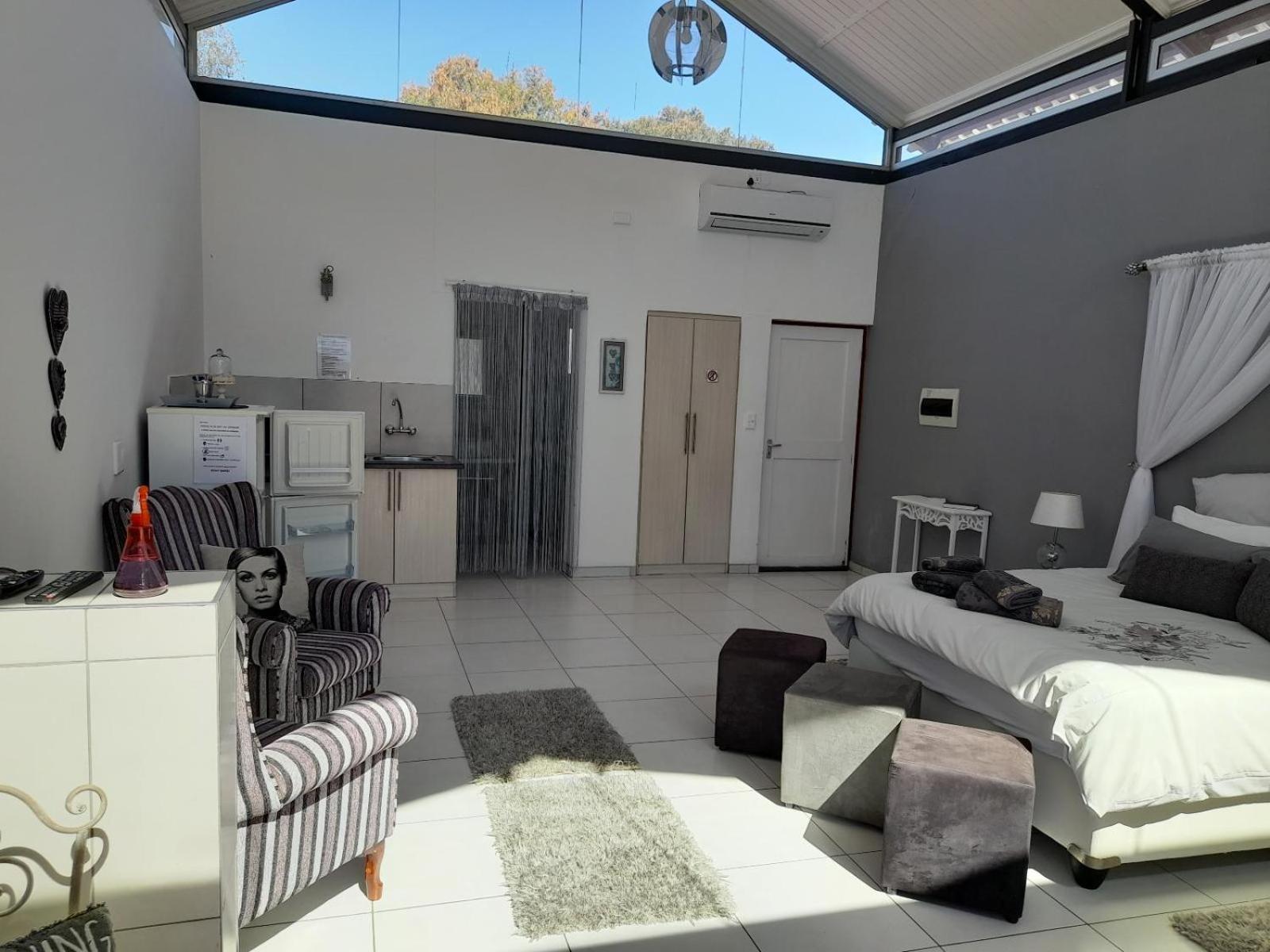 Eden Chalets Windhoek Quarto foto